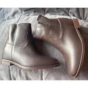 NWB Divine Follie Vitello T.Moro Leather Ankle Boots Brown Size 36